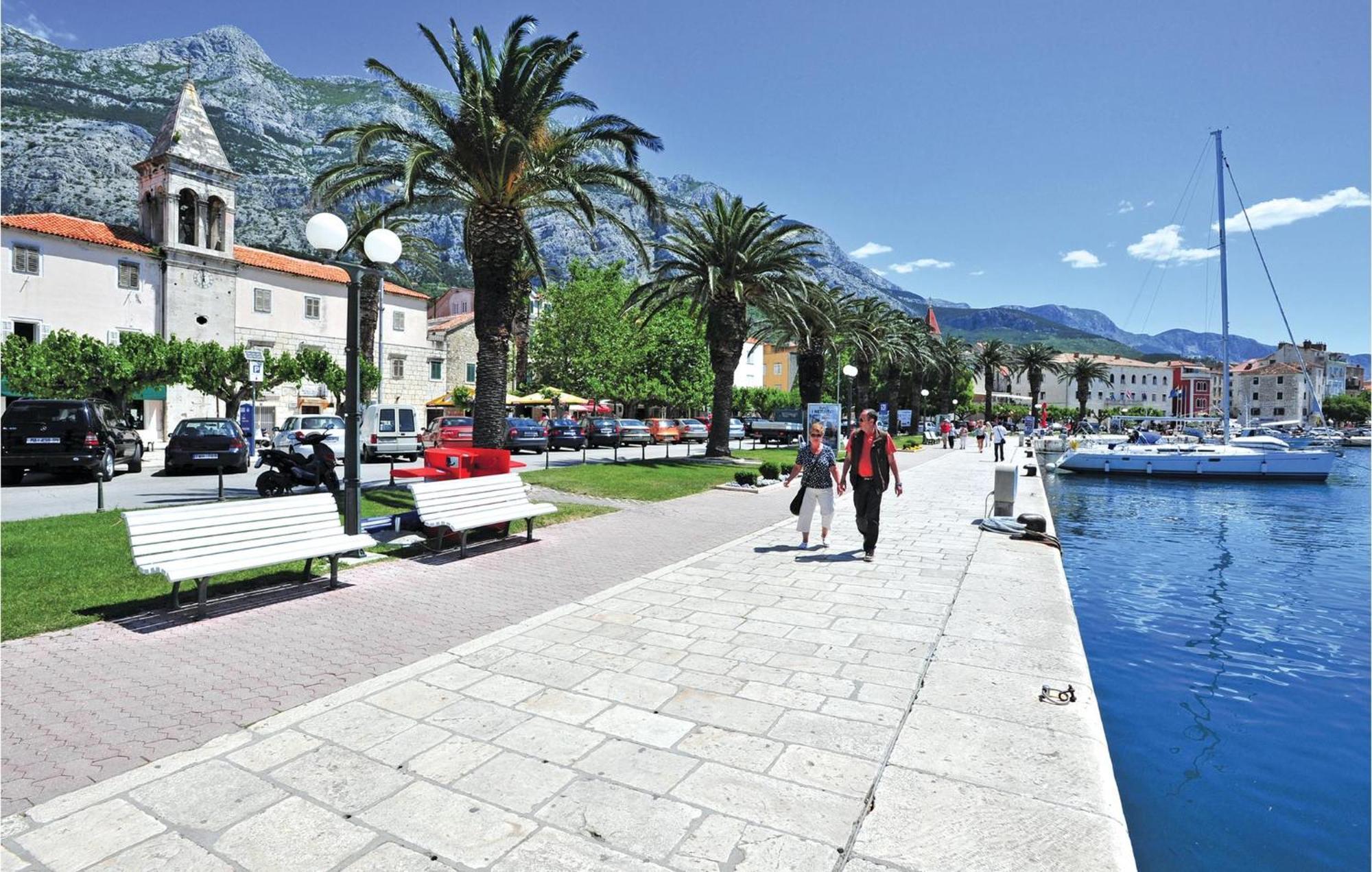 Awesome Apartment In Makarska With Wifi Esterno foto