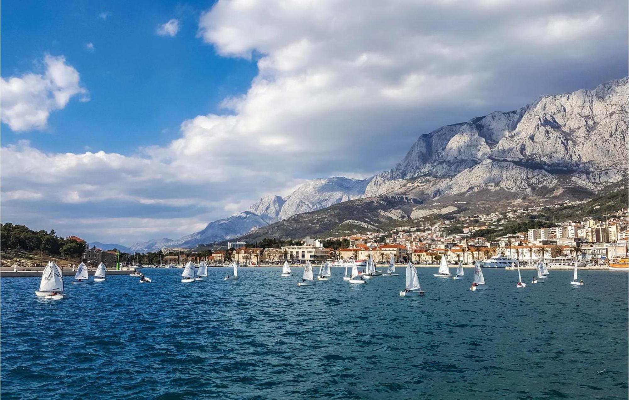 Awesome Apartment In Makarska With Wifi Esterno foto
